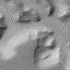 Nirgal Vallis et ses dunes souffles par le vent, vues par MGS. (mai 2002)