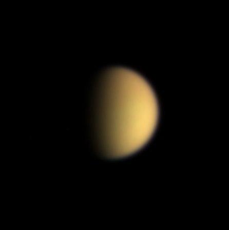 Titan en vraies couleurs (5 ko)