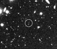 Image de la découverte de S/2004 S11 (63 ko)