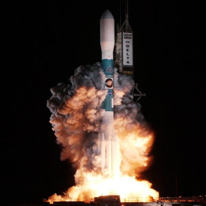 Le lancement des satellites STEREO  bord d'une fuse Delta II (34 ko)