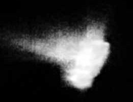 Image du noyau de Halley par Vega 1 (3 ko)